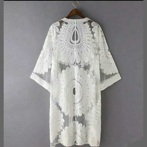 ✔ONLY 1 LEFT✔-NWT- BOHO WHT  LACE COVER-UP/ KIMONO - Picture 5 of 6